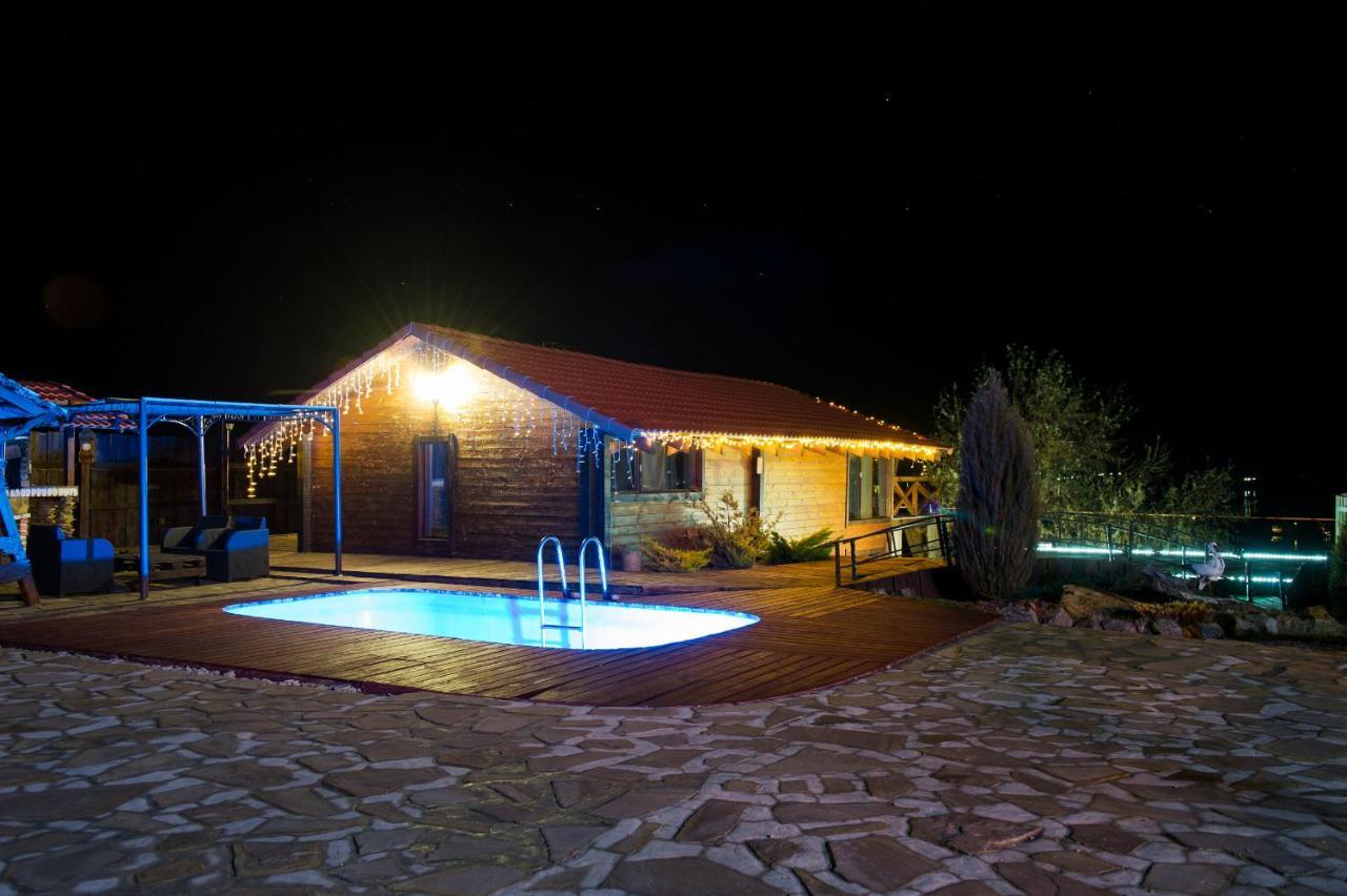 Chervona Kalyna Cottage Odessa Exterior foto